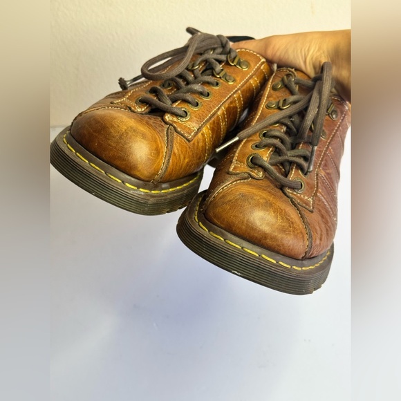 Vintage Dr. Martens 90’s Lug Sole Men’s Chunky Oxford Shoes Size US 9